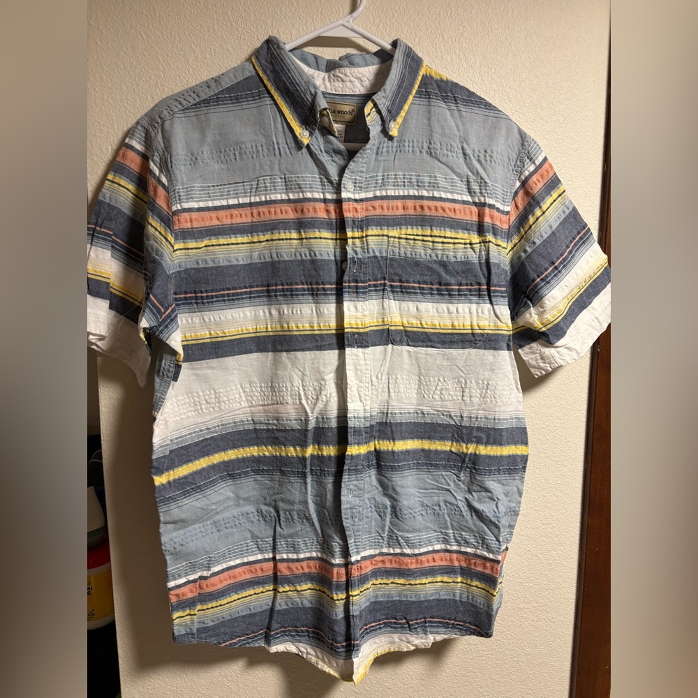 Men’s striped M button down short sleeve shirt